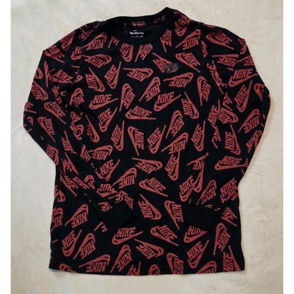 NIKE YOUTH BOYS LONG SLEEVE PULLOVER T SHIRT ALL OVER PRINT SIZE XL